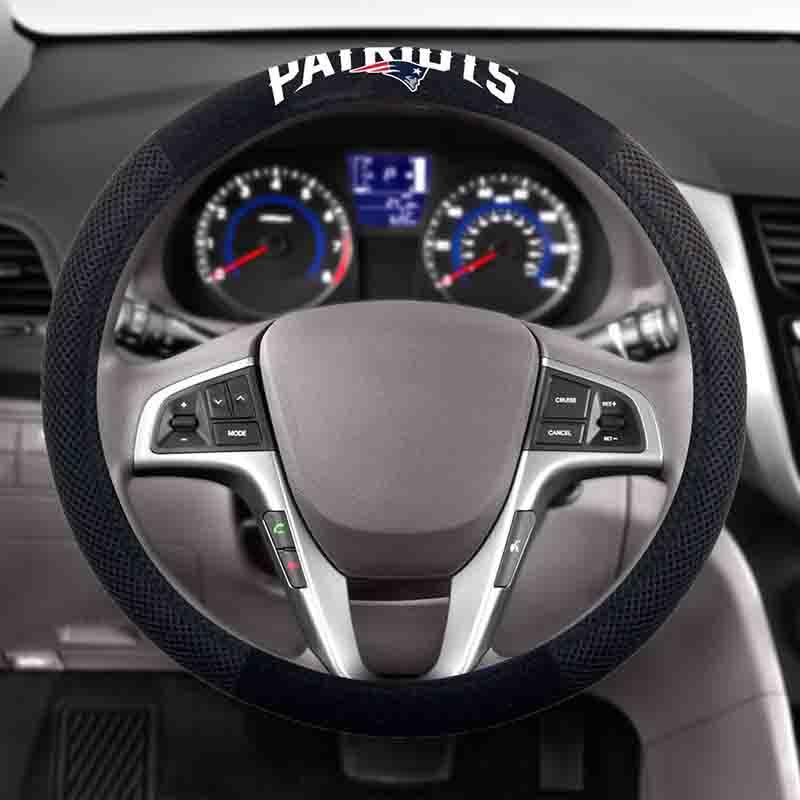 NFL NEW ENGLAND PATRIOTS POLY-SUEDE STEERING WHEEL COVER-Fremont Die-Big Fan Arena